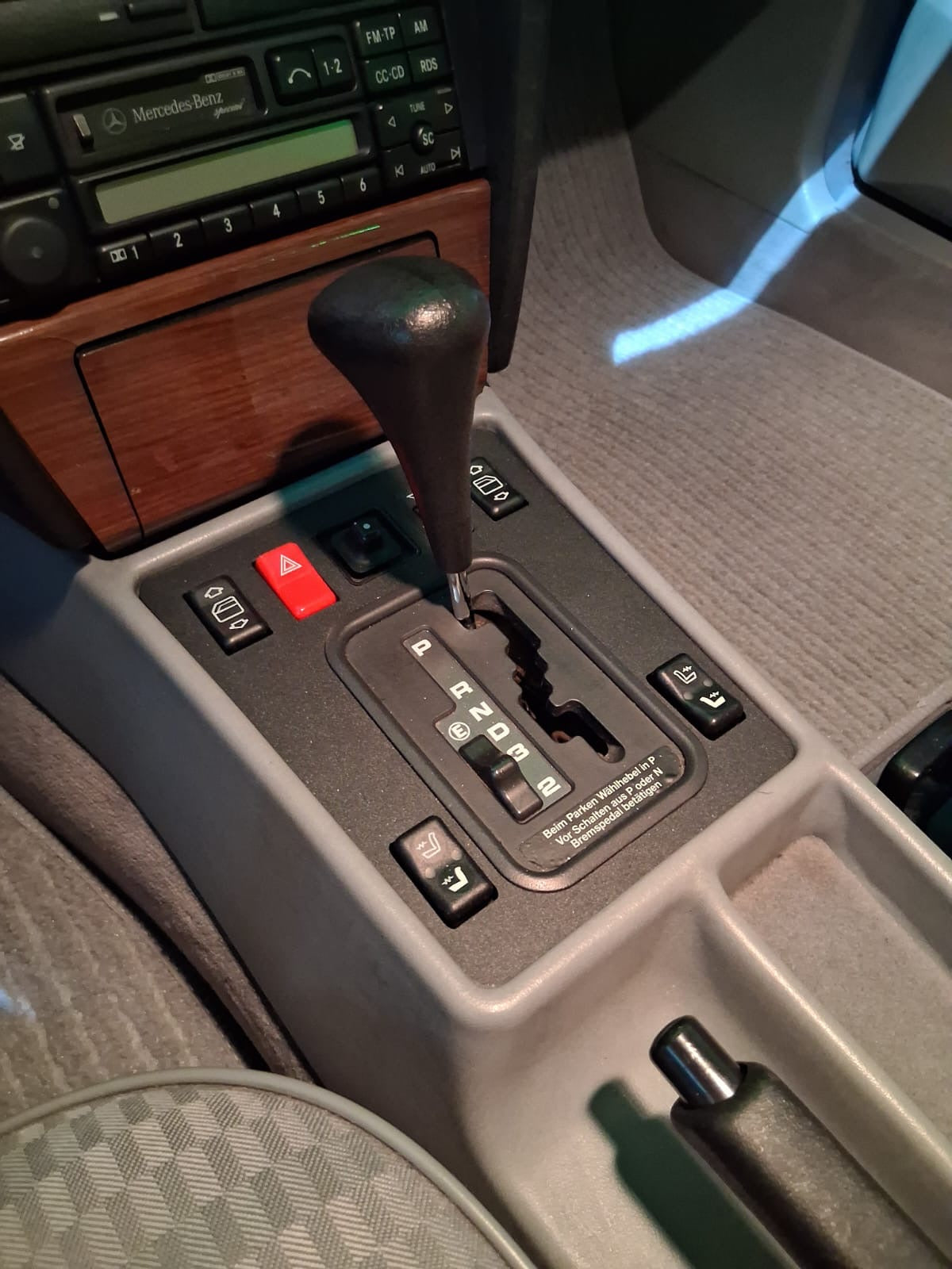 Mercedes W201 190E (Mopf) switching cover - Facelift Central console, configurable, new