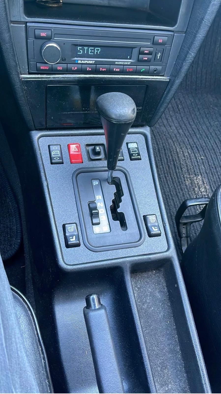 Kundenbewertung Mittelkonsole für Mercedes W201 190E Vormopf – Nachbau Schaltbrett in Schwarz