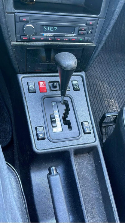 Kundenbewertung Mittelkonsole für Mercedes W201 190E Vormopf – Nachbau Schaltbrett in Schwarz